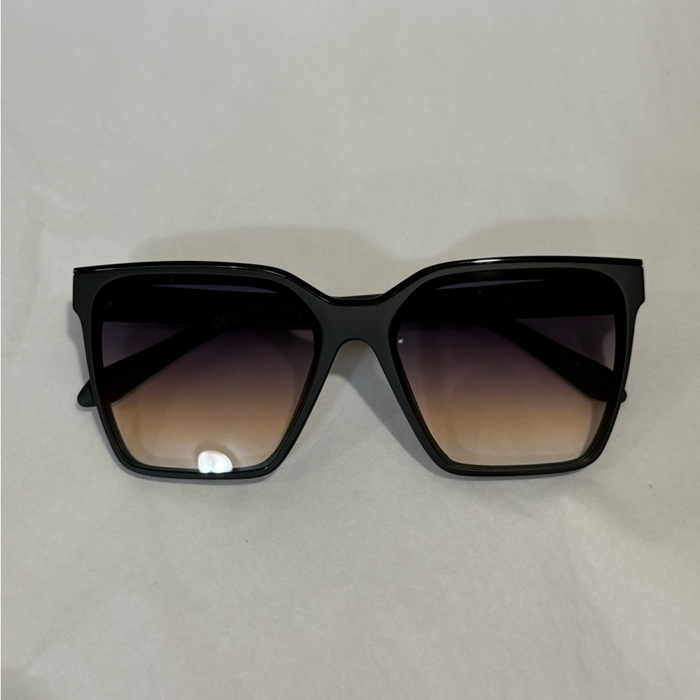 Quay Australia Black Square Gradient Sunglasses - Picture 7 of 12